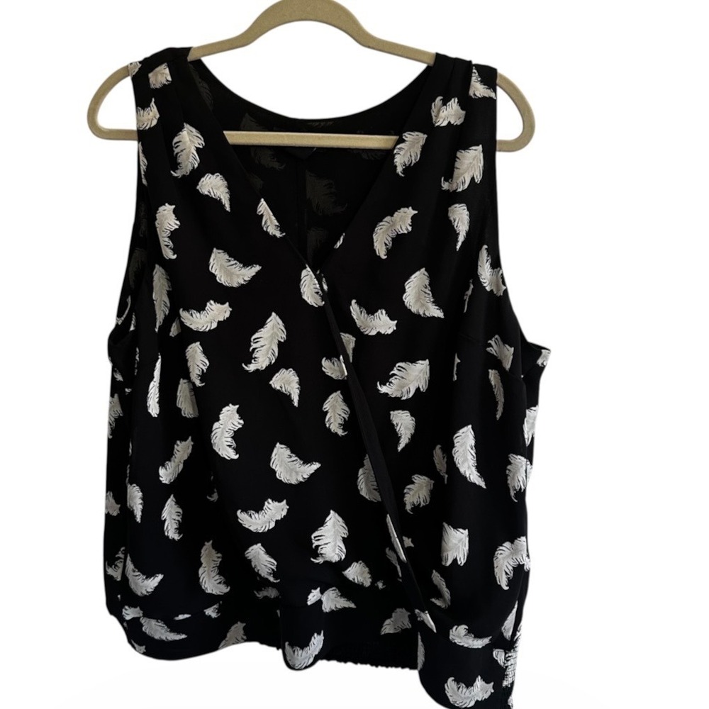 White House Black Market Feather Print Surplice Blouse Black White Sz XL | 0134
